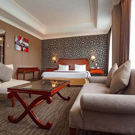 The Mirah Hotel Bogor Extérieur photo