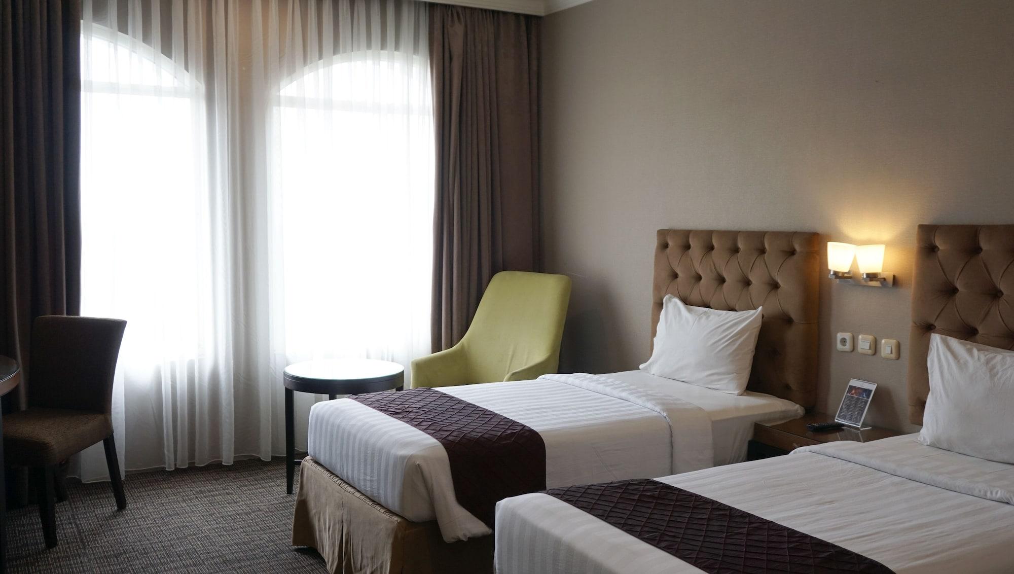 The Mirah Hotel Bogor Extérieur photo