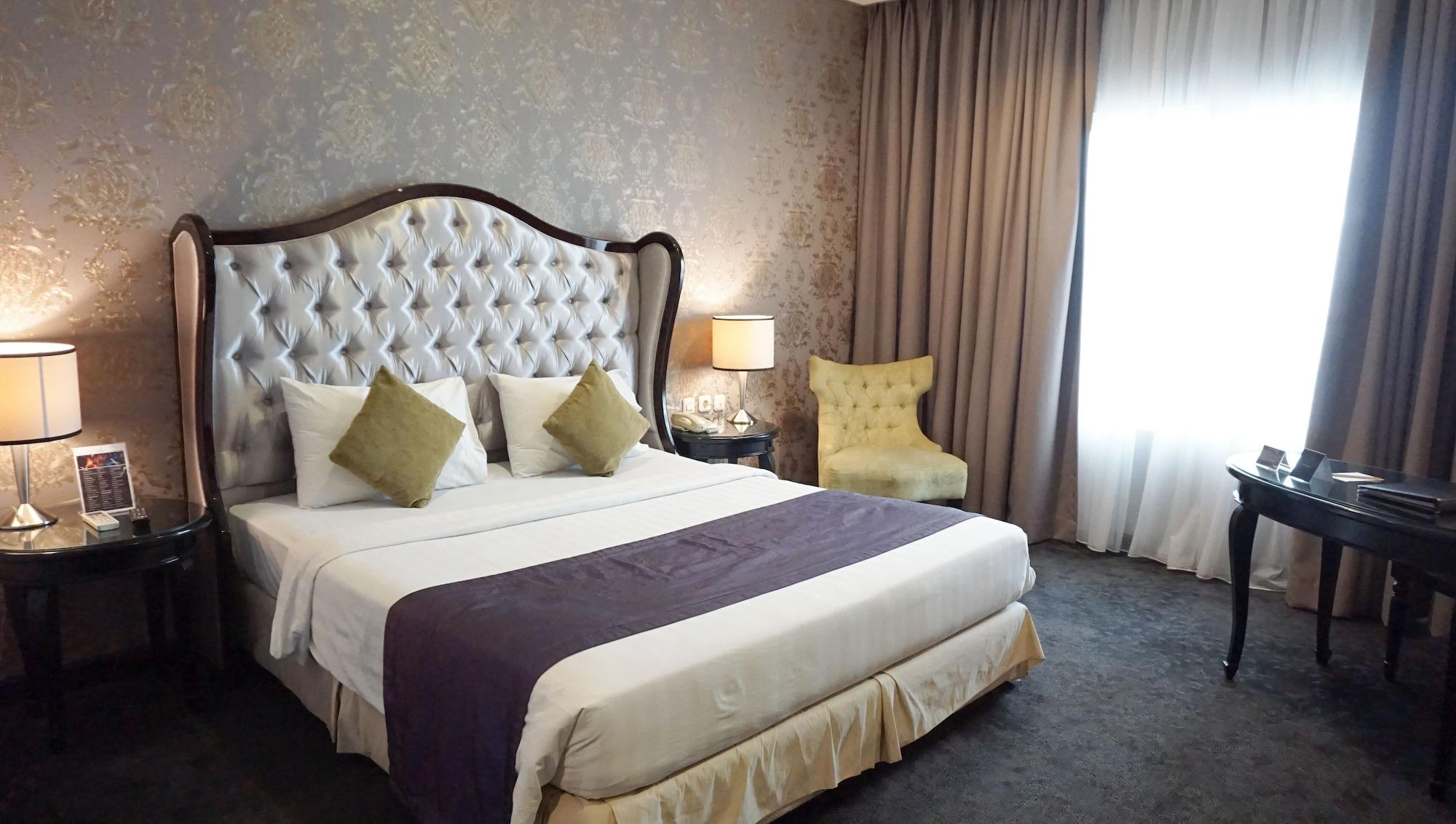 The Mirah Hotel Bogor Extérieur photo