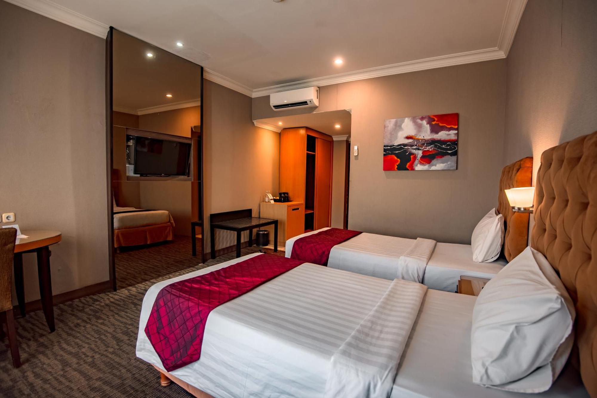 The Mirah Hotel Bogor Extérieur photo