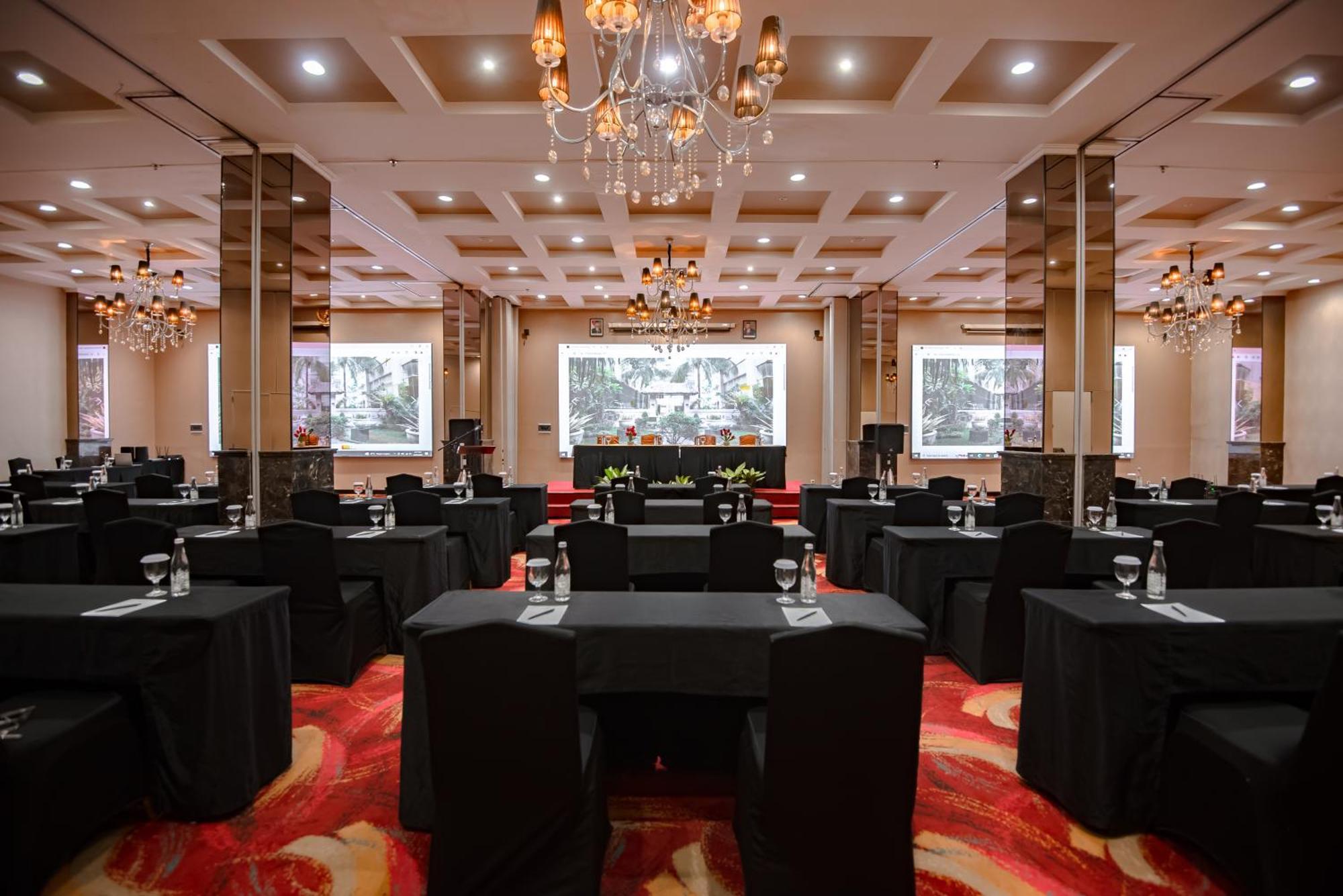 The Mirah Hotel Bogor Extérieur photo